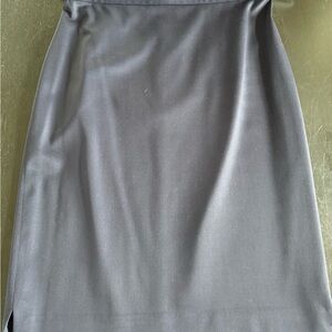 St. John Elegant Wool Navy Women's Skirt in size 6